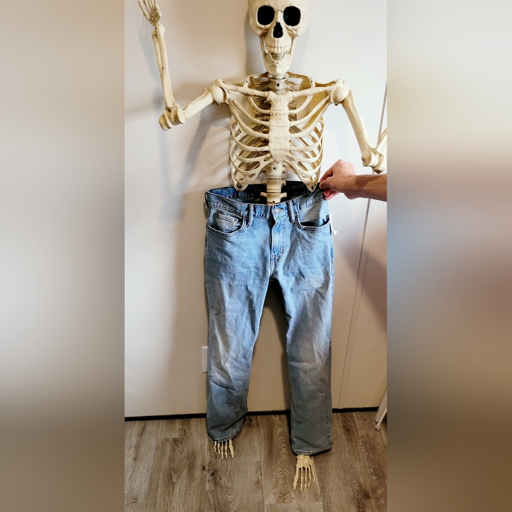Light Wash Men's Jeans